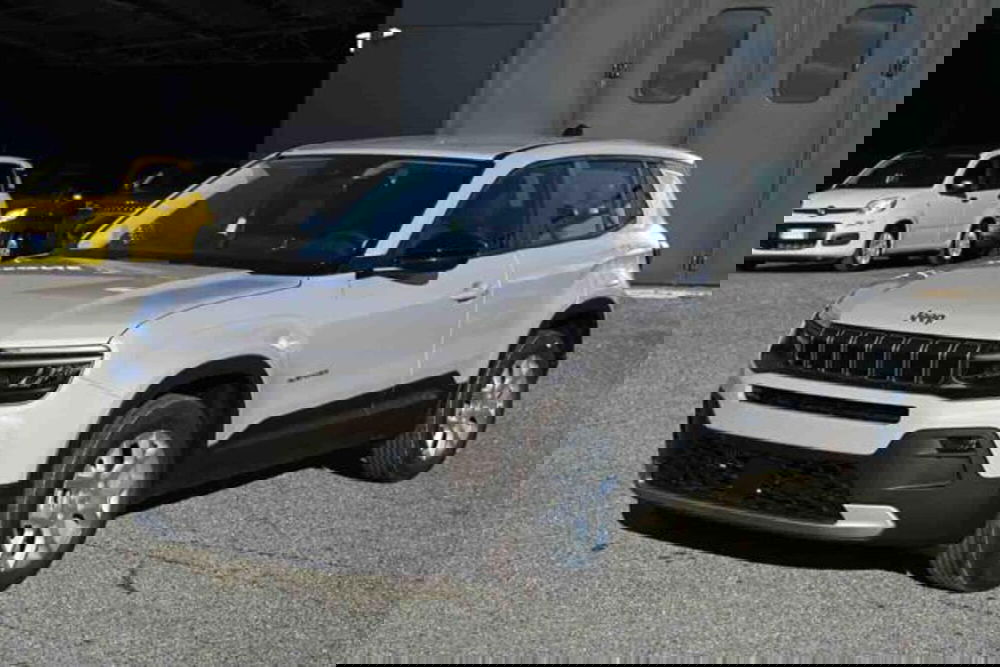 Jeep Avenger nuova a Torino