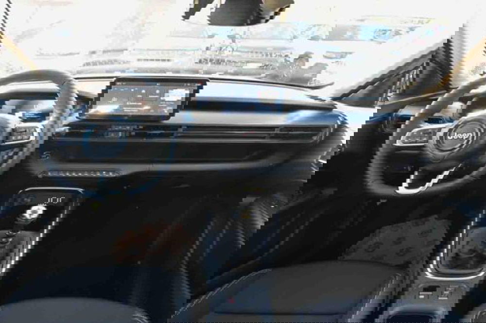 Jeep Avenger nuova a Torino (11)