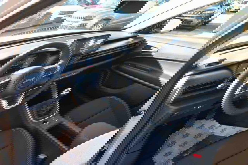 Jeep Avenger nuova a Torino (12)