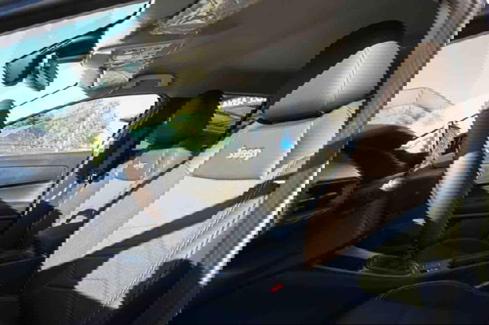 Jeep Avenger nuova a Torino (14)