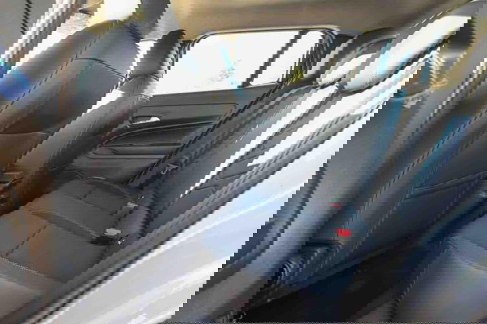 Jeep Avenger nuova a Torino (15)