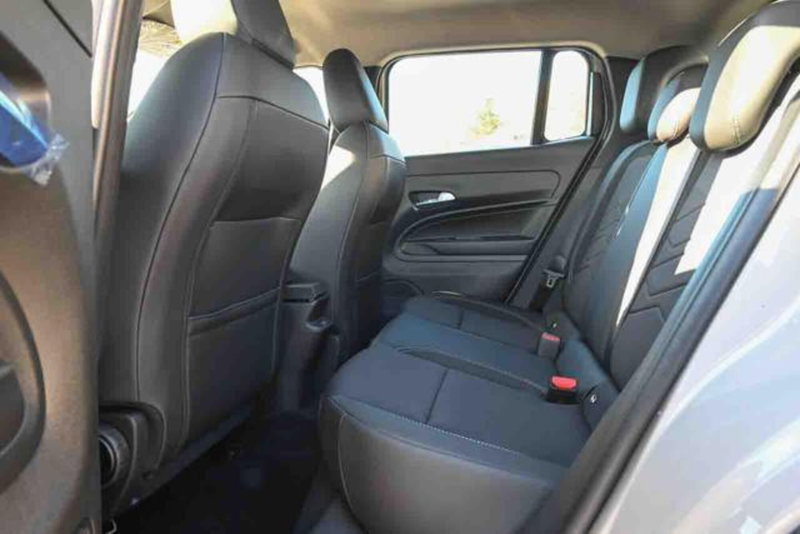 Jeep Avenger nuova a Torino (11)