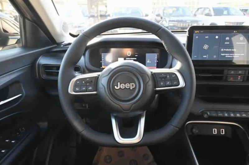 Jeep Avenger nuova a Torino (20)