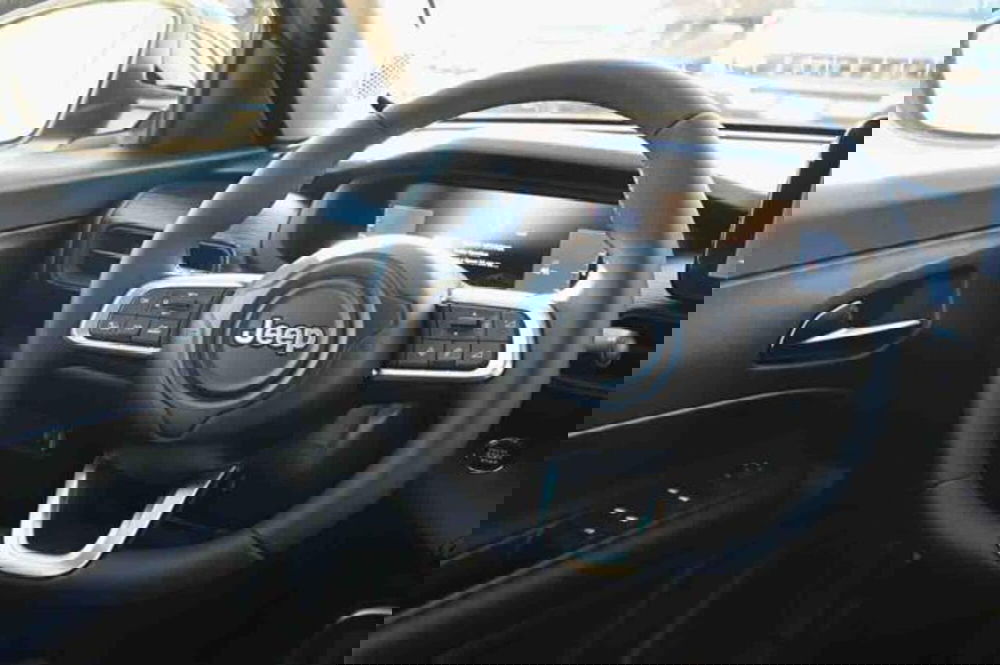 Jeep Avenger nuova a Torino (20)