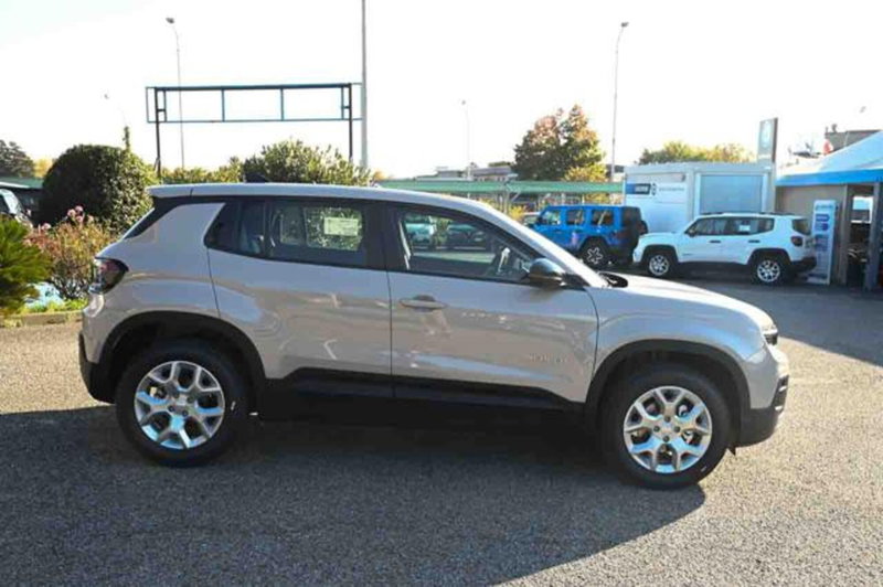 Jeep Avenger nuova a Torino (17)