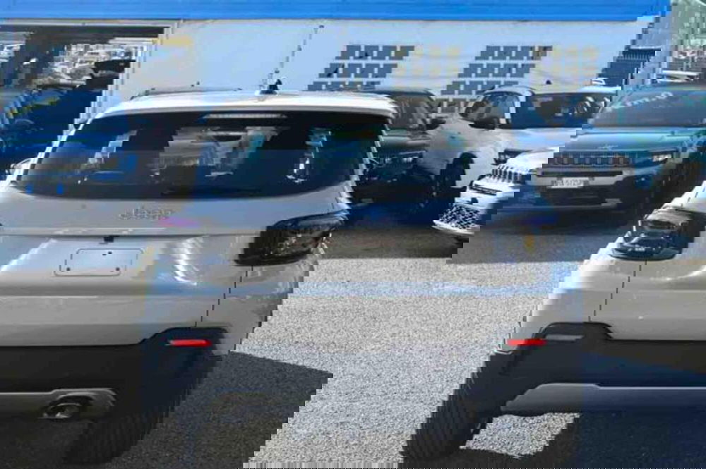 Jeep Avenger nuova a Torino (6)