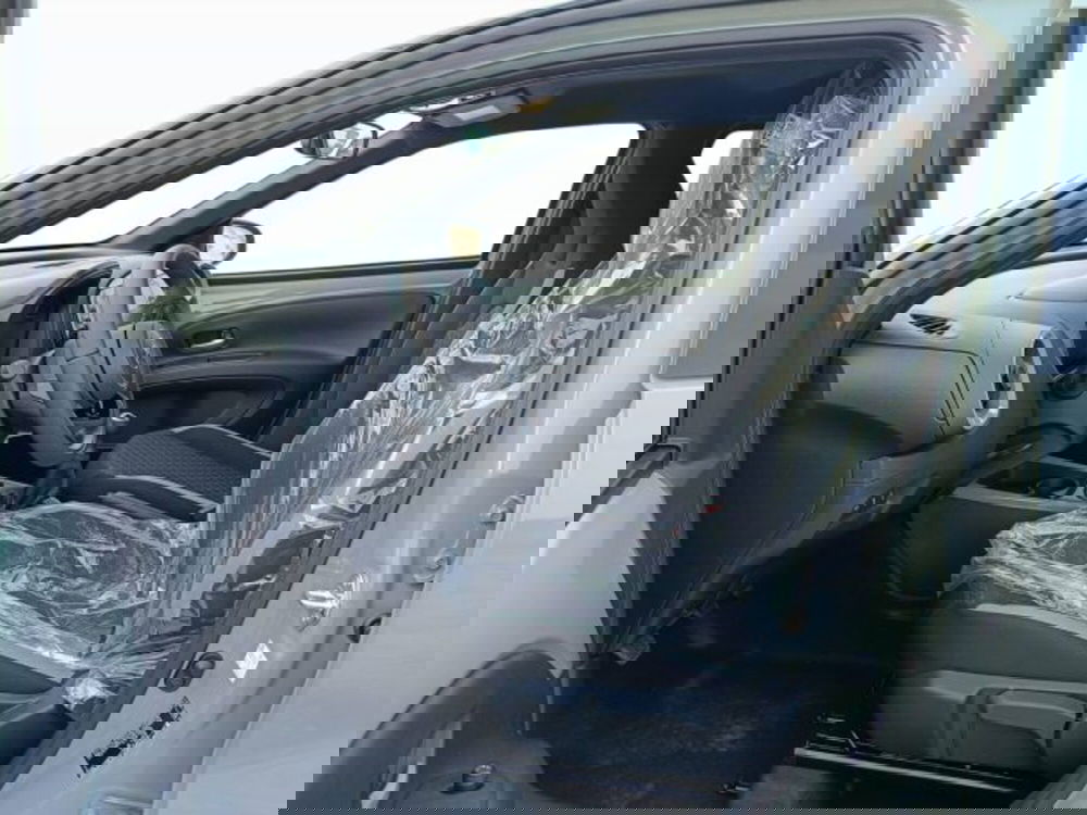 Toyota Aygo X nuova a Teramo (8)