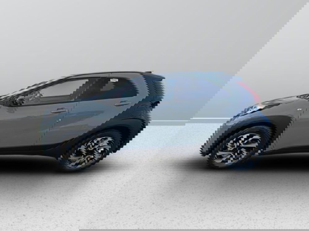 Toyota Aygo X nuova a Teramo (6)