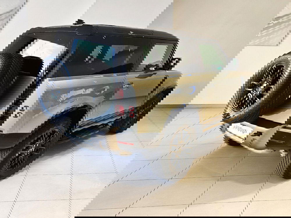 Land Rover Defender usata a Napoli (2)