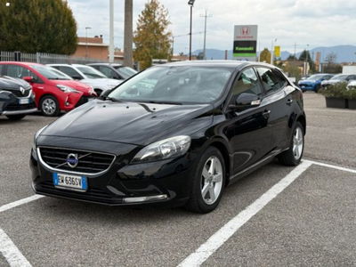 Volvo V40 D2 1.6 Momentum del 2014 usata a Massarosa