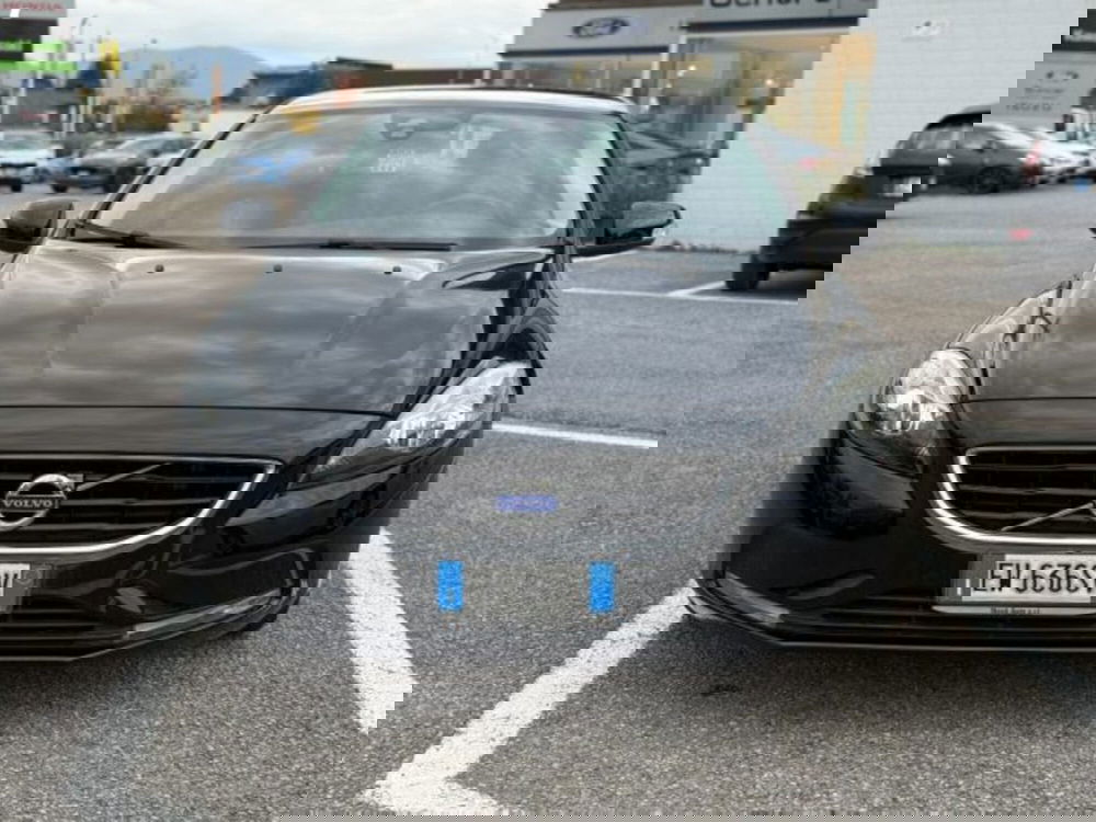 Volvo V40 usata a Lucca (2)