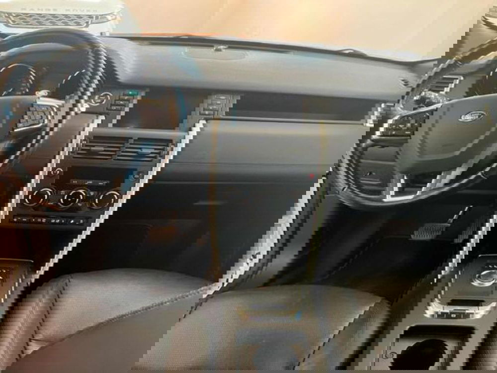 Land Rover Discovery Sport usata a Lucca (9)