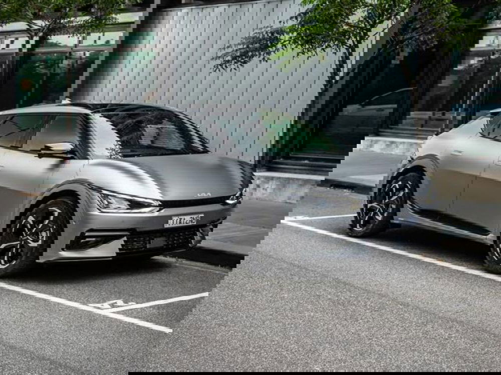 Kia EV6 nuova a Como