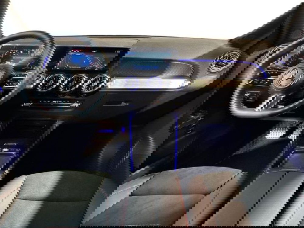 Mercedes-Benz GLB nuova a Bologna (13)