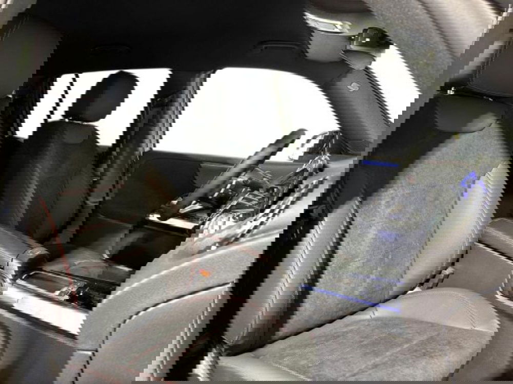 Mercedes-Benz GLB nuova a Bologna (16)