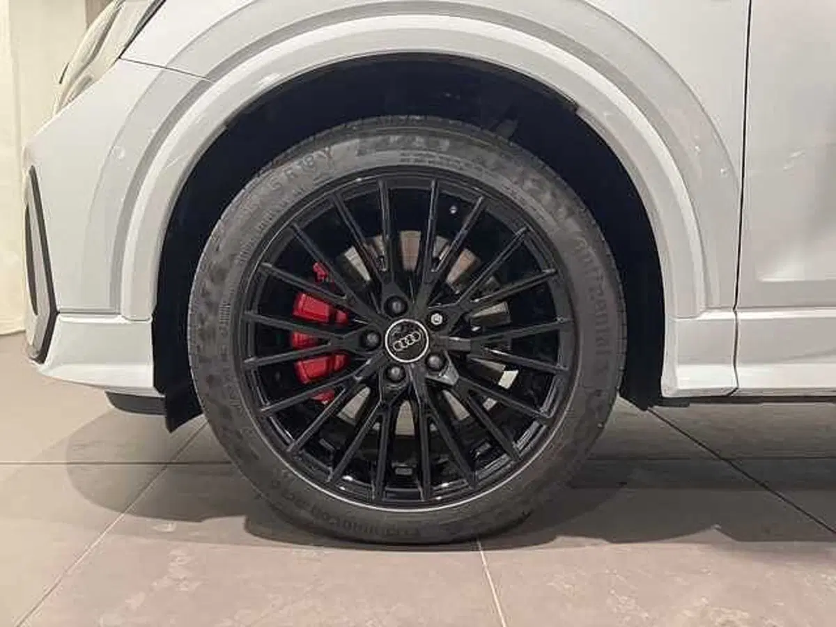 Audi SQ2 usata a Genova (16)