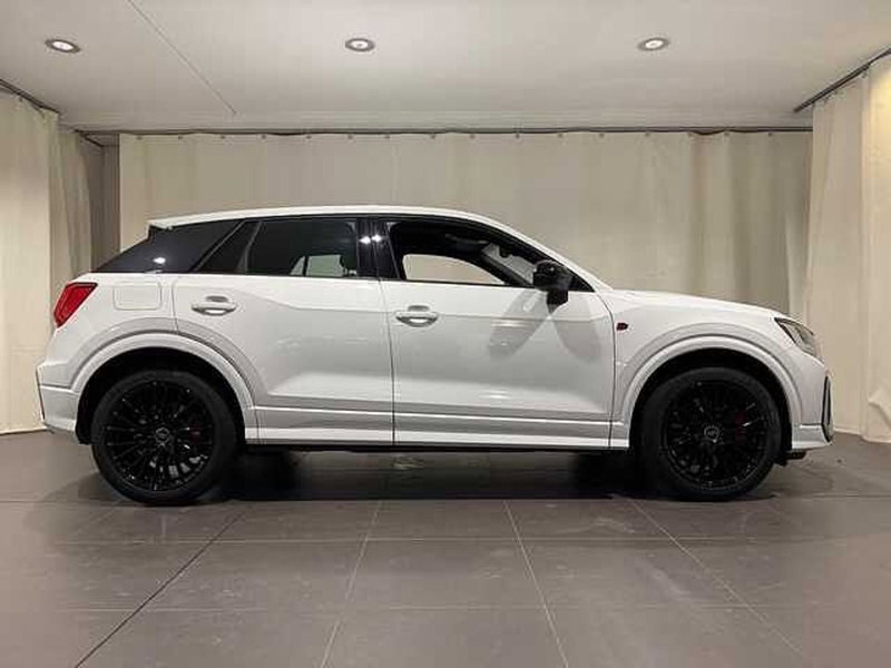 Audi SQ2 usata a Genova (2)