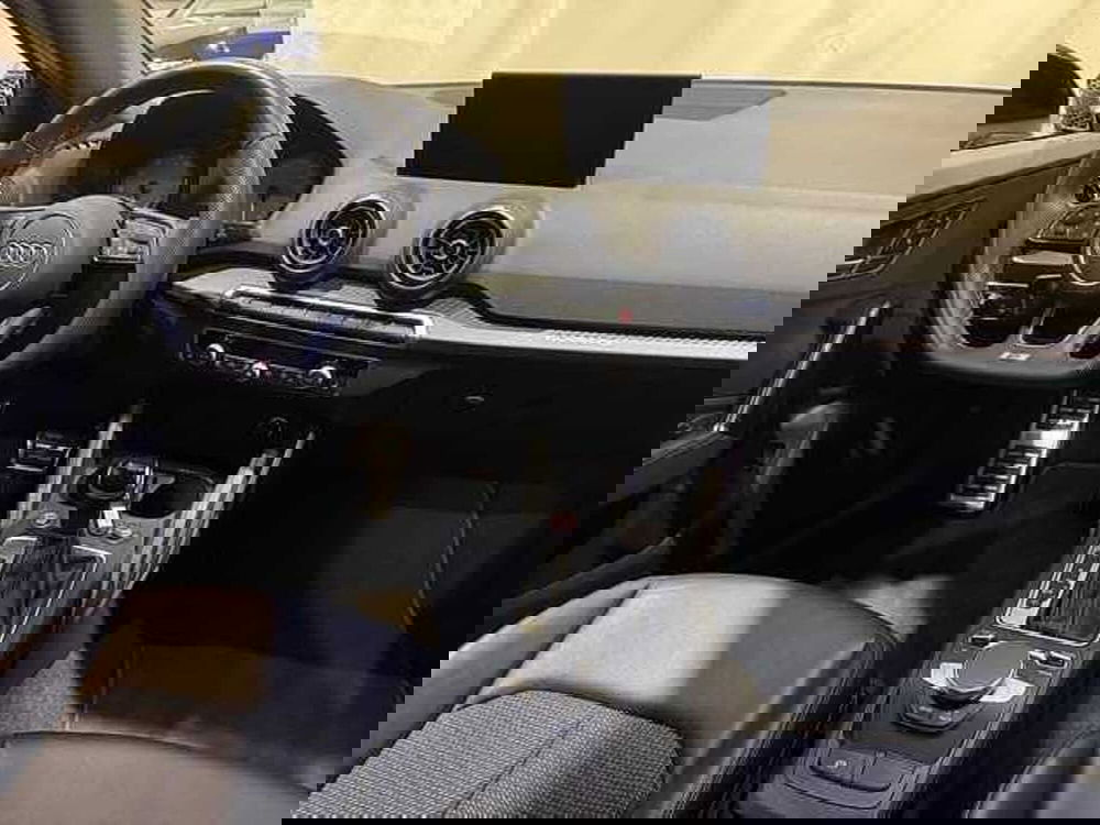 Audi SQ2 usata a Genova (7)