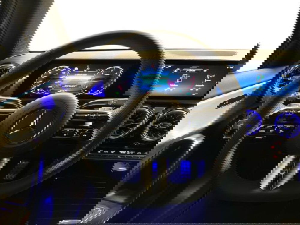 Mercedes-Benz Classe A Sedan nuova a Verona (11)