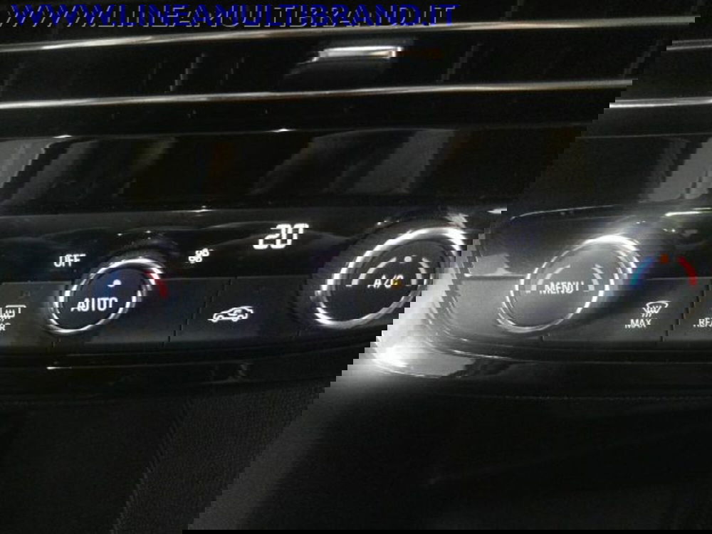 Opel Mokka usata a Piacenza (13)