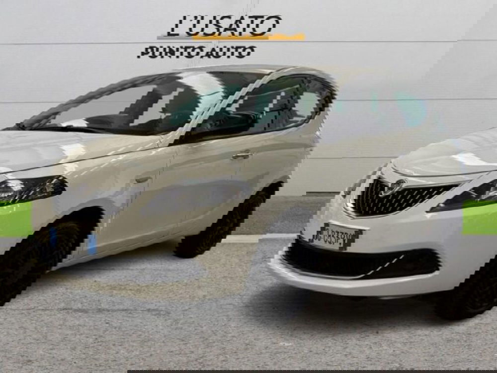 Lancia Ypsilon usata a Ancona