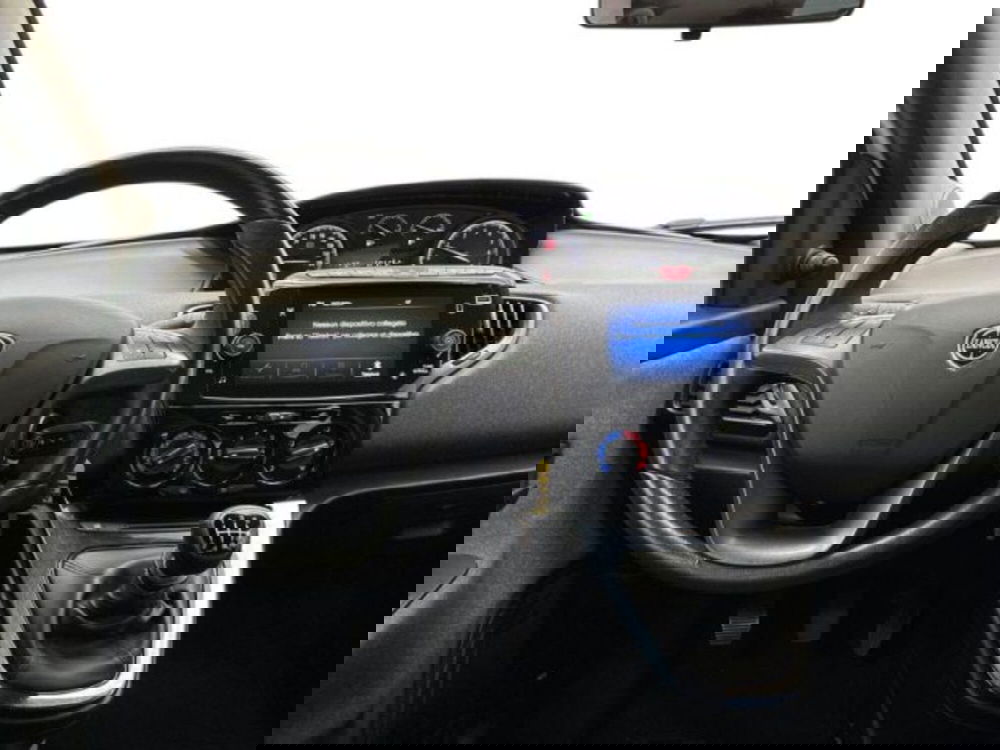 Lancia Ypsilon usata a Ancona (10)