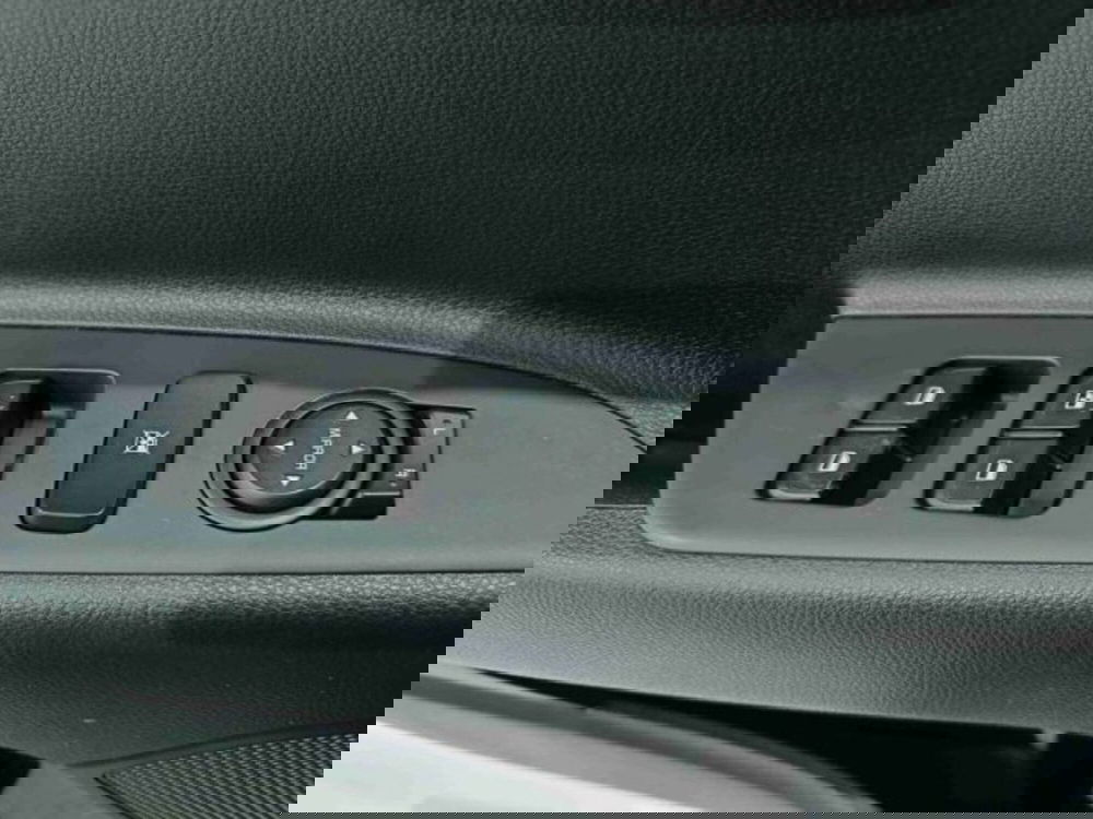 Kia Stonic usata a Catania (19)