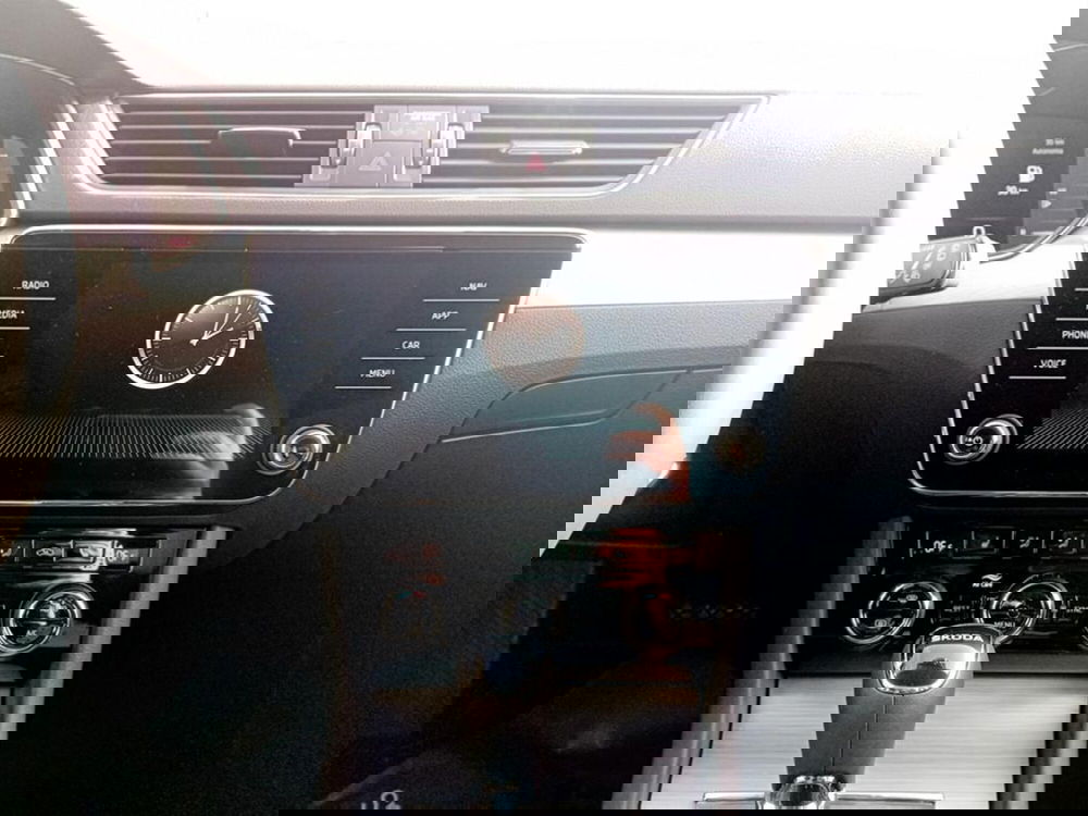 Skoda Superb Station Wagon usata a Piacenza (13)