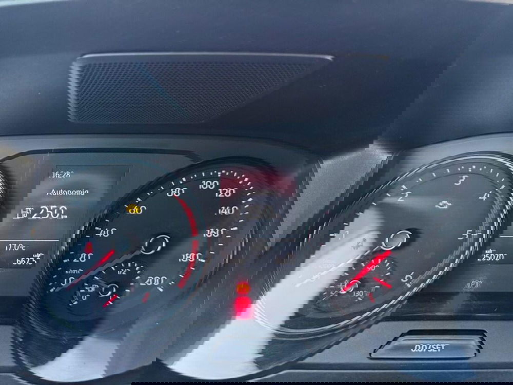 Volkswagen Veicoli Commerciali Crafter Furgone usata a Ravenna (10)