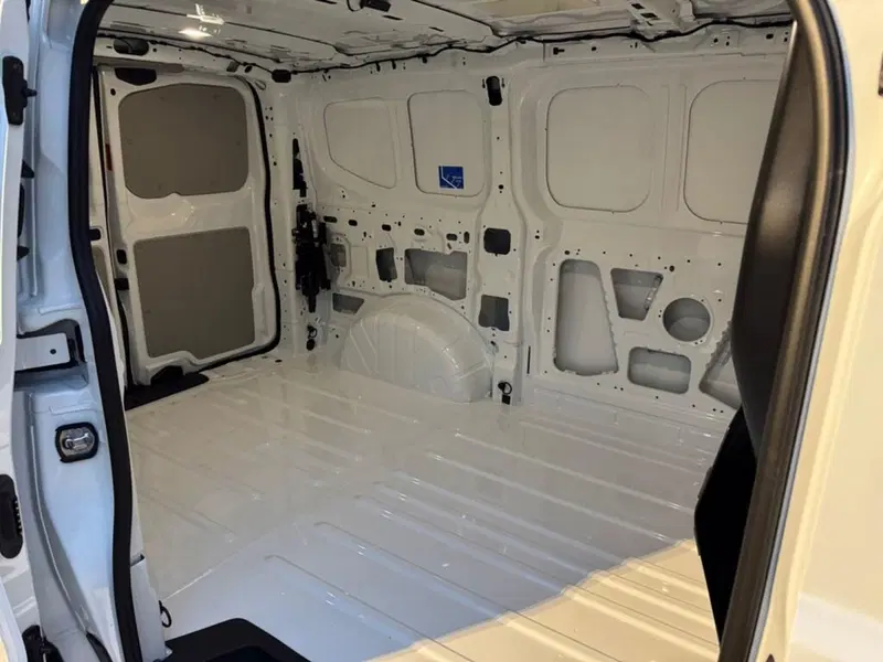 Volkswagen Veicoli Commerciali Transporter Furgone nuova a Ravenna (8)