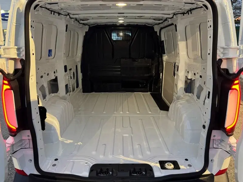 Volkswagen Veicoli Commerciali Transporter Furgone nuova a Ravenna (9)