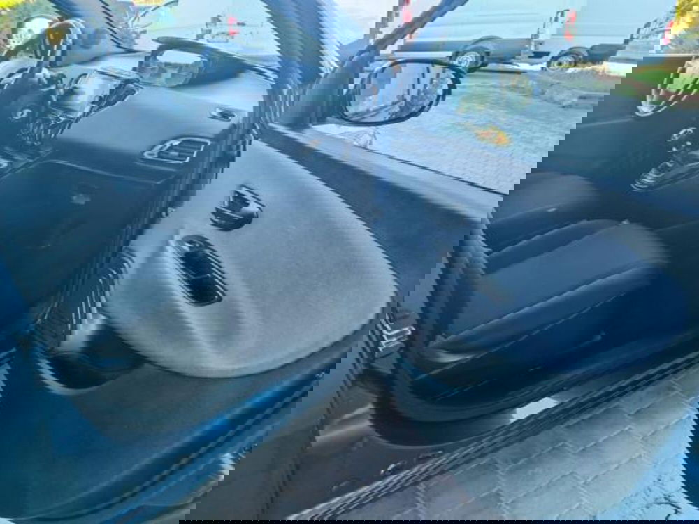 Lancia Ypsilon usata a Pisa (10)