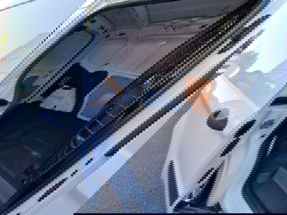 Ford Transit Courier usata a Pisa (18)