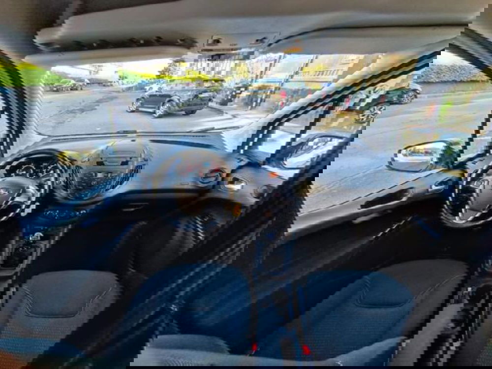 Ford Transit Courier usata a Pisa (19)