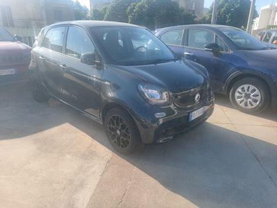 smart forfour forfour 70 1.0 twinamic Youngster del 2018 usata a Casarano