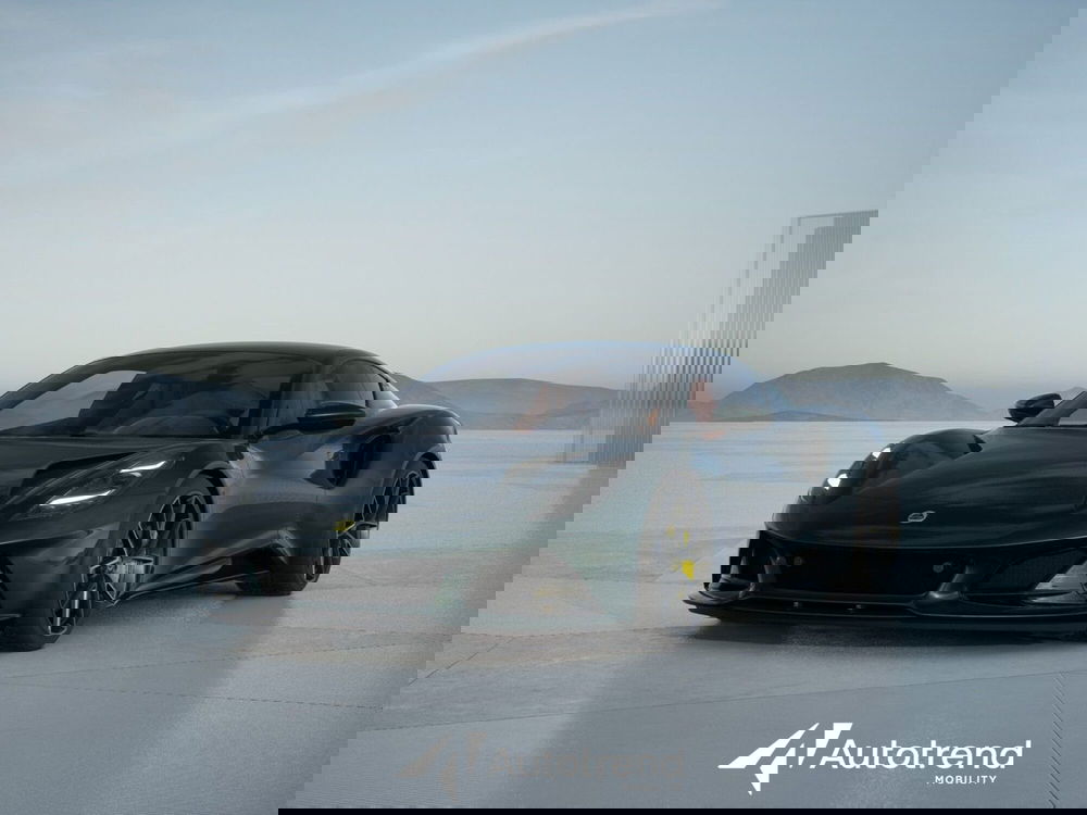 Lotus Emira nuova a Bari