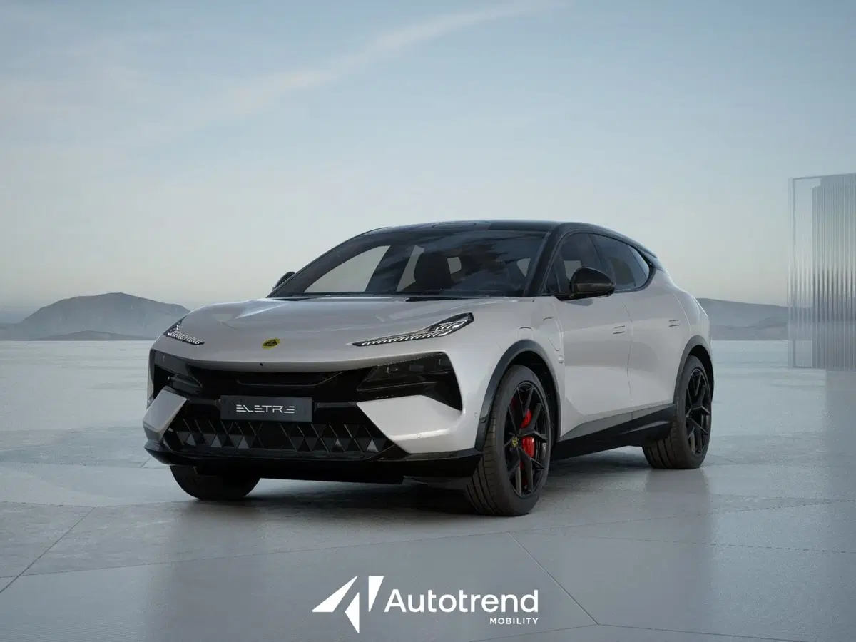Lotus Eletre nuova a Bari