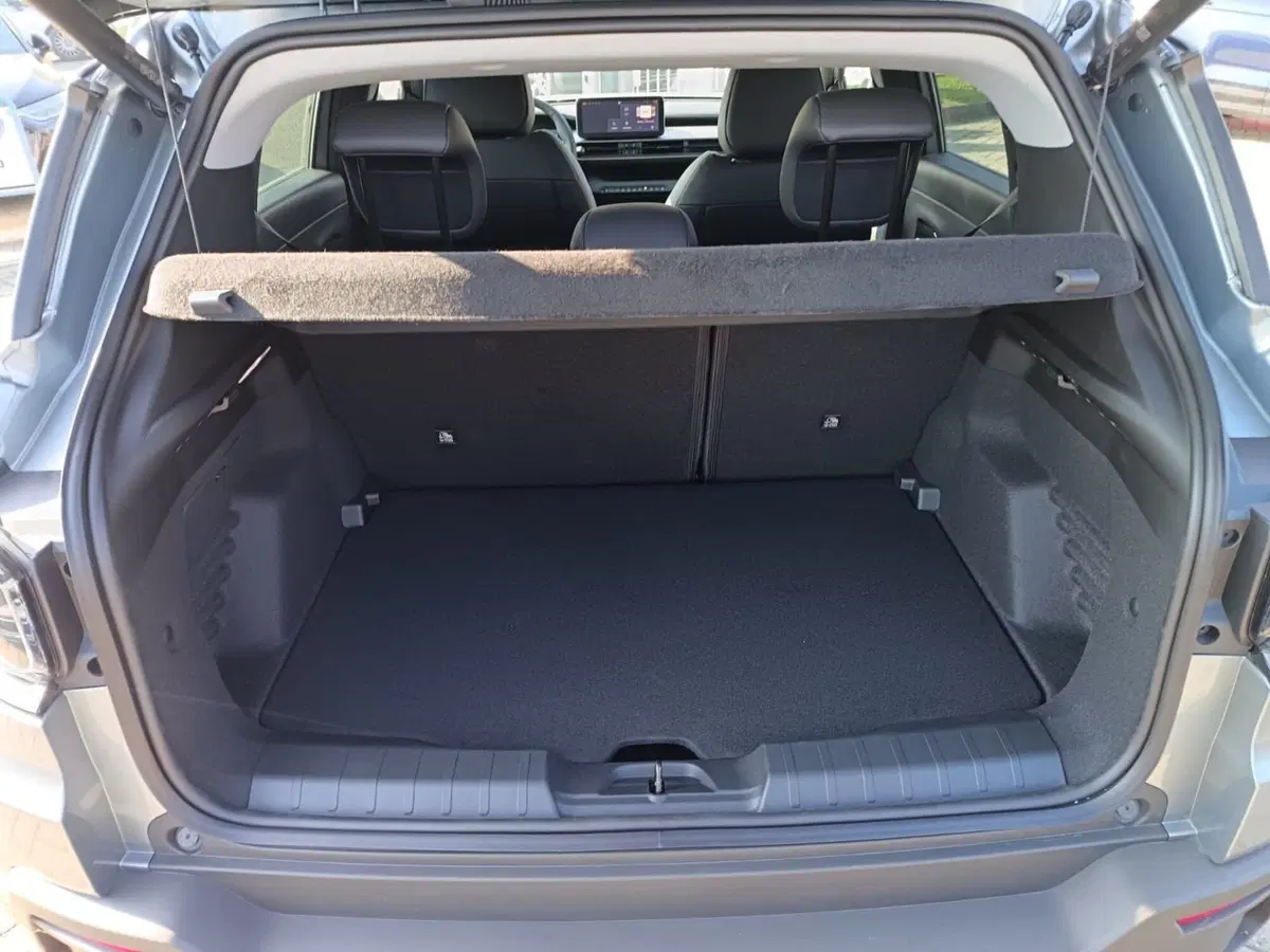 Jeep Avenger nuova a Alessandria (7)
