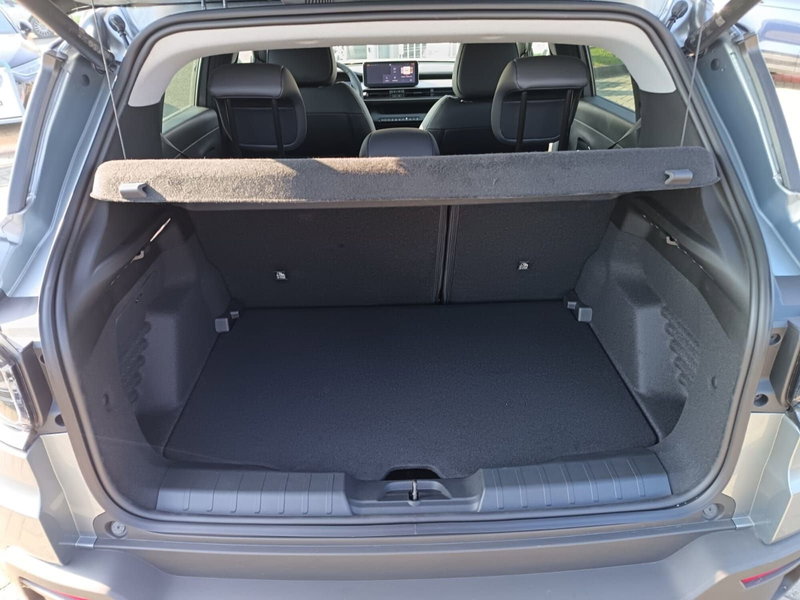 Jeep Avenger nuova a Alessandria (7)