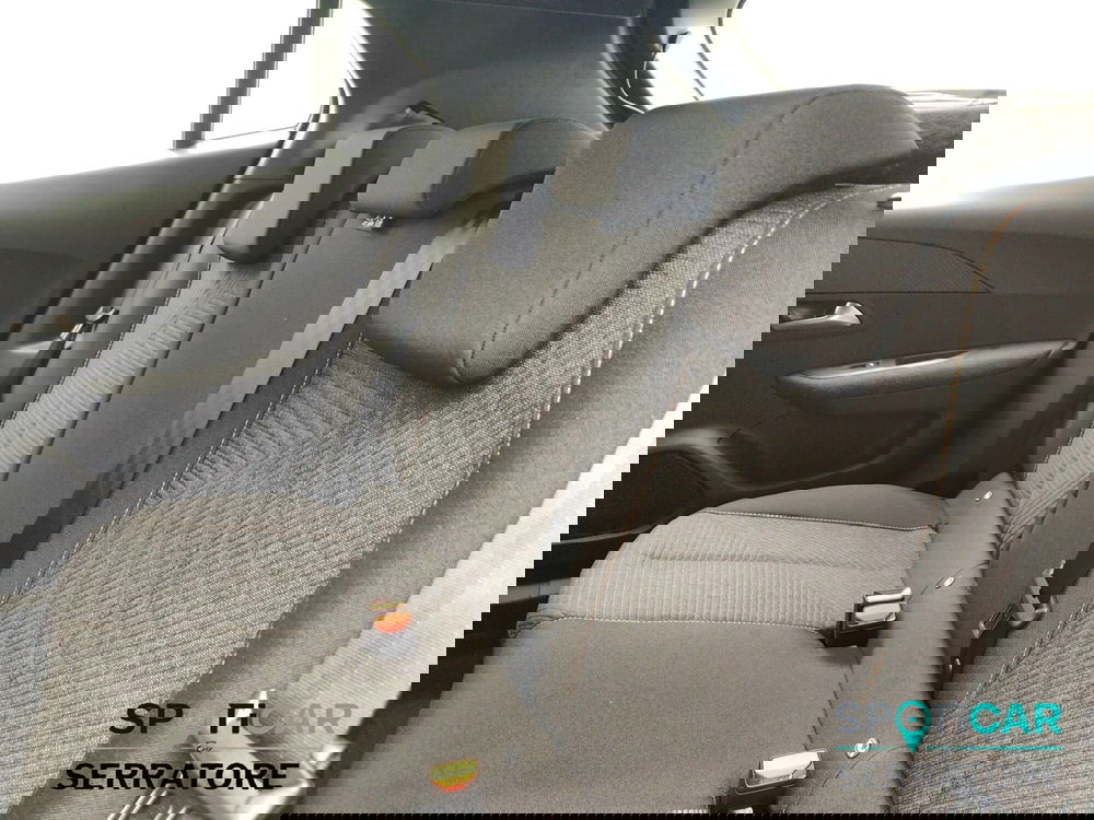 Peugeot 2008 nuova a Como (13)