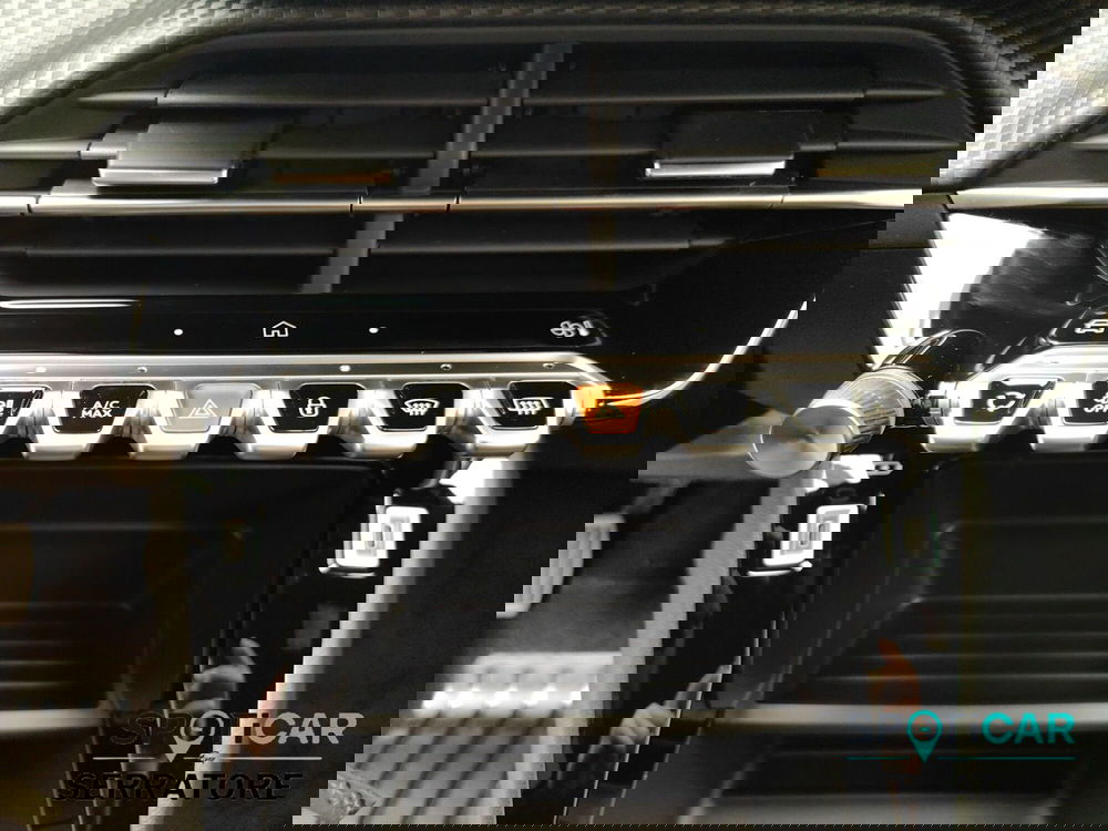 Peugeot 2008 nuova a Como (16)