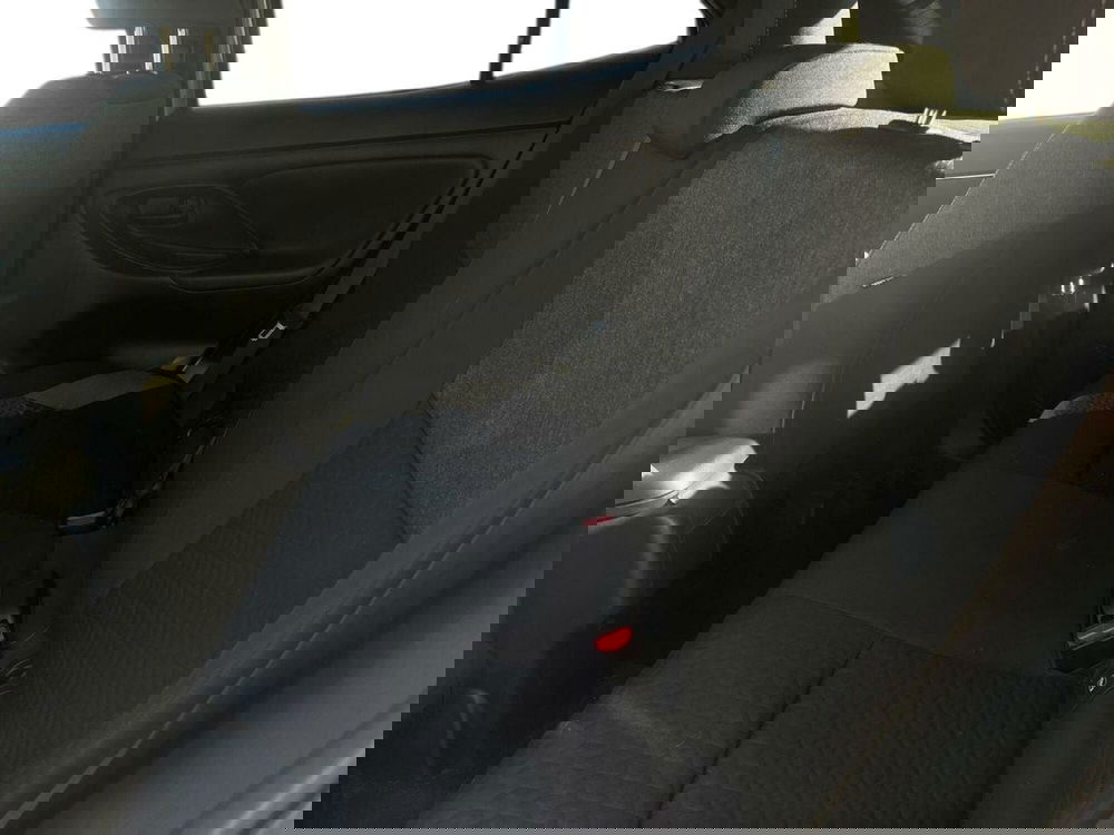 Toyota Yaris Cross usata a Lecco (11)