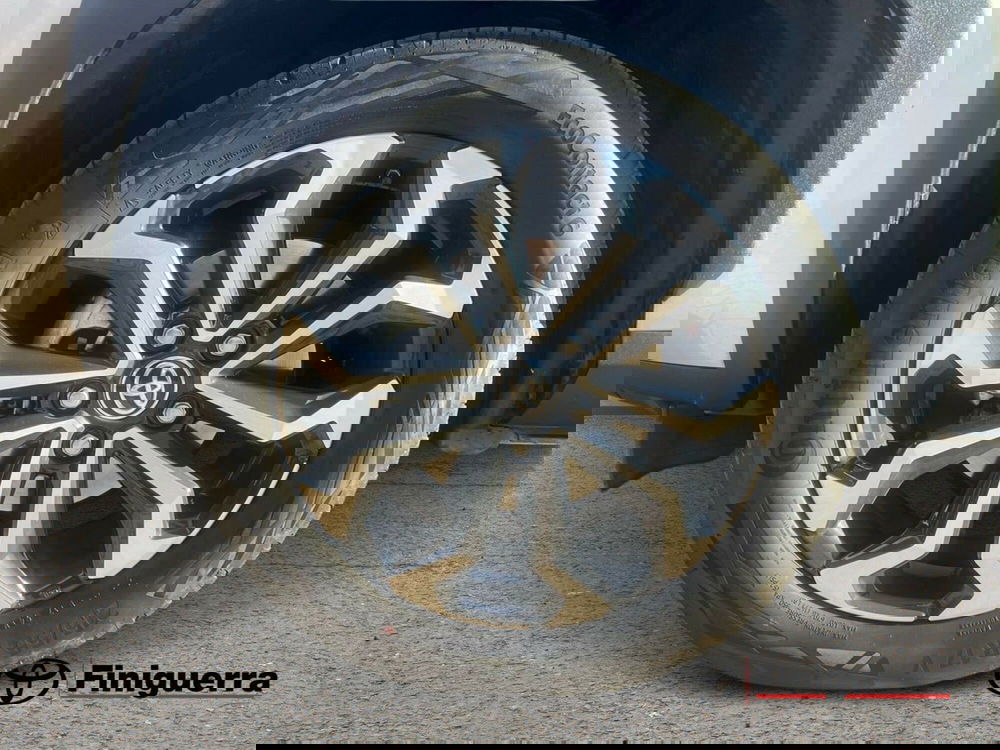 Toyota Yaris Cross usata a Lecco (7)