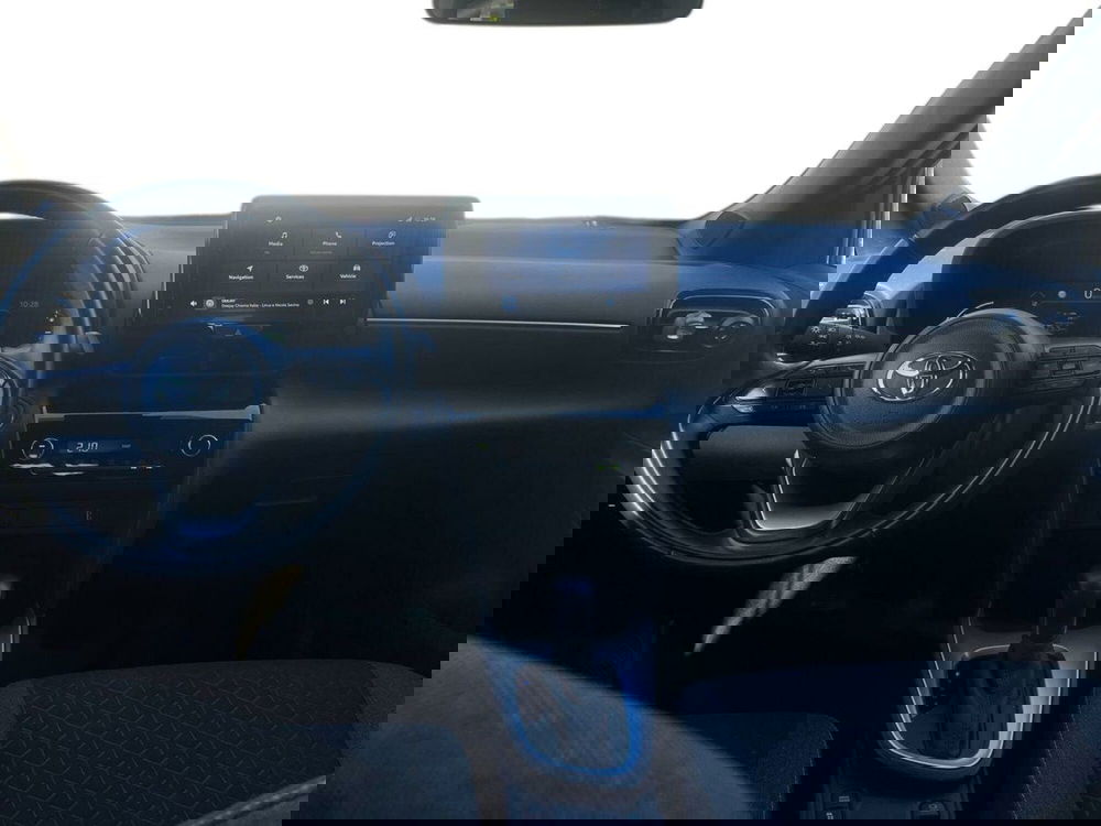 Toyota Yaris Cross usata a Lecco (8)