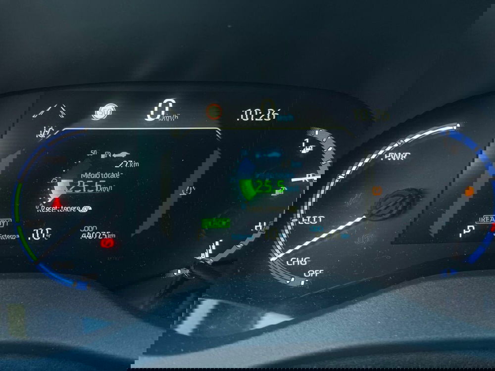 Toyota Yaris Cross usata a Lecco (9)