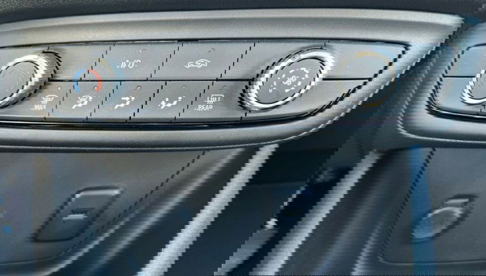 Opel Crossland X usata a Sondrio (14)