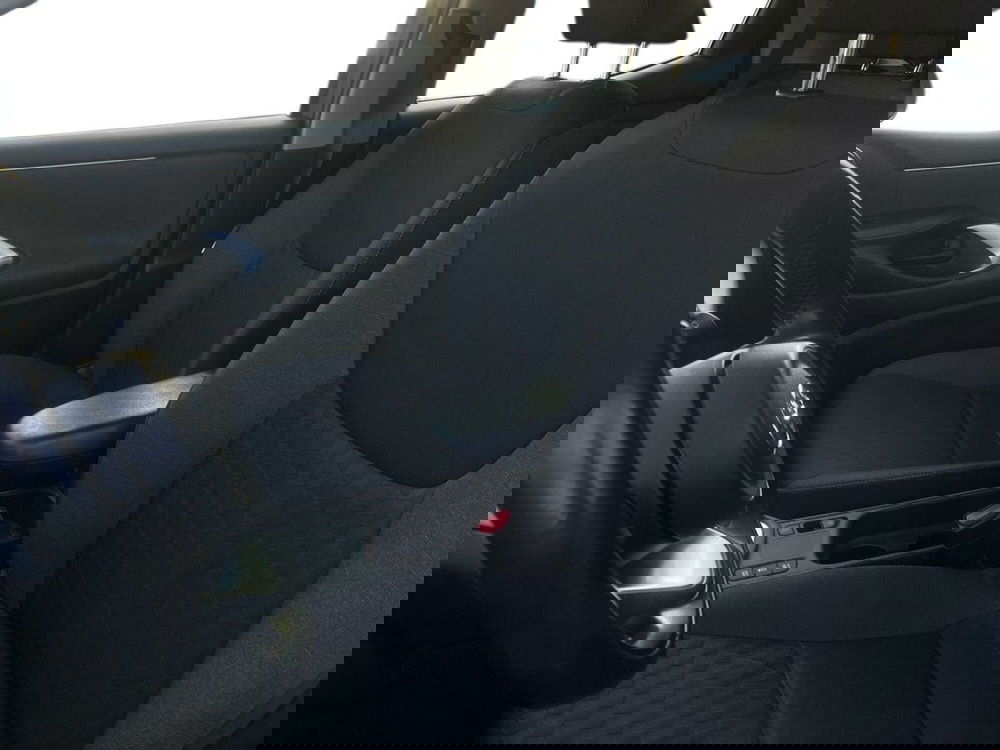 Toyota Yaris usata a Lecco (11)