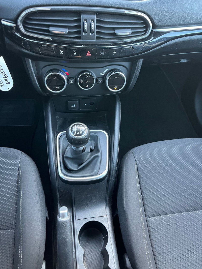 Fiat Tipo Station Wagon usata a Milano (17)