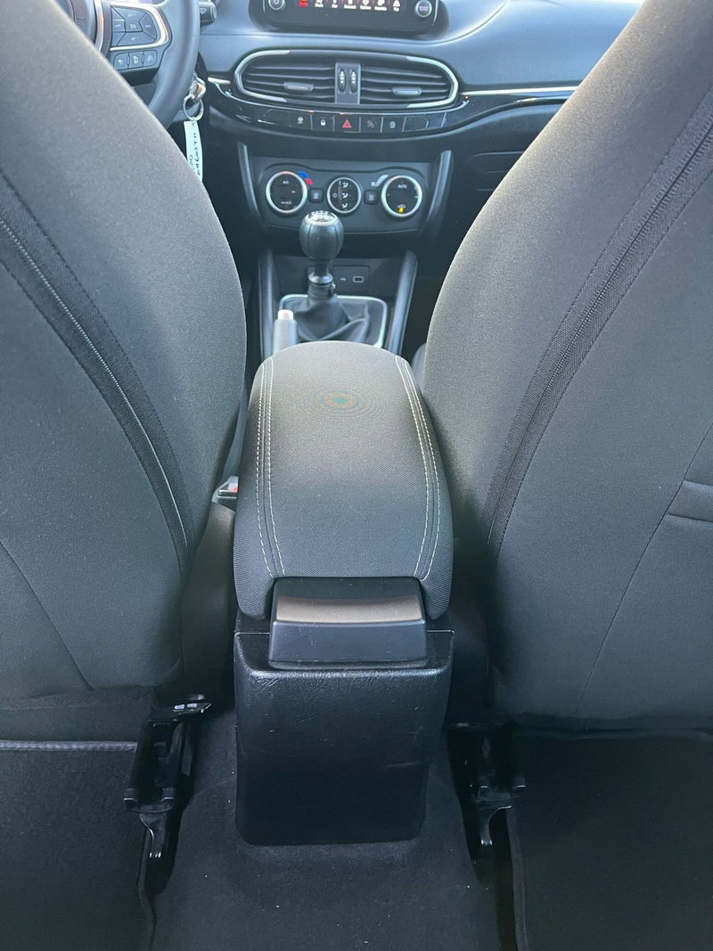 Fiat Tipo Station Wagon usata a Milano (18)