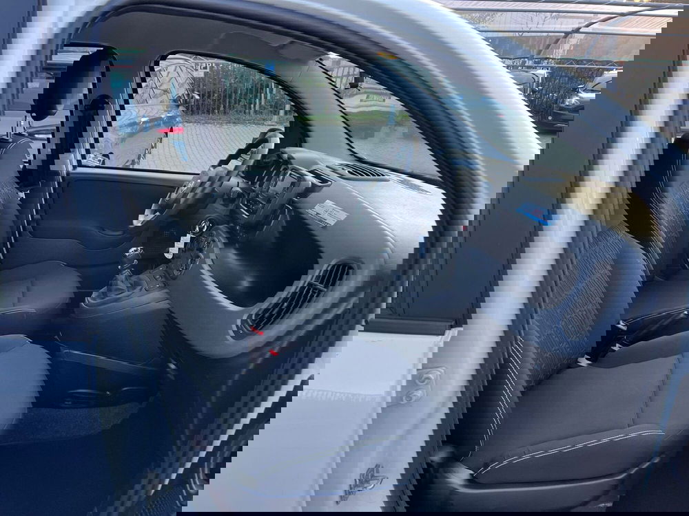 Fiat Panda Cross usata a Milano (12)